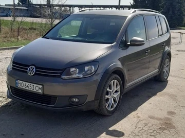 Авто Volkswagen Touran 2012 № 8700992