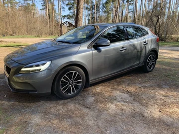 Авто Volvo V40 Kombi 2019 № 8701002