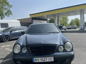 Авто Mercedes E Серия 2001 № 8701003