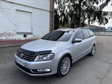 Авто Volkswagen Passat Variant 2012 № 8701010