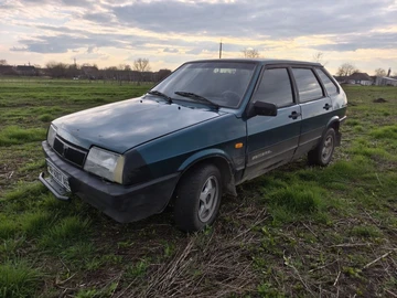 Авто ВАЗ 21093 2002 № 8701013