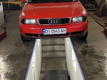 Авто Audi A4 1995 № 8701027