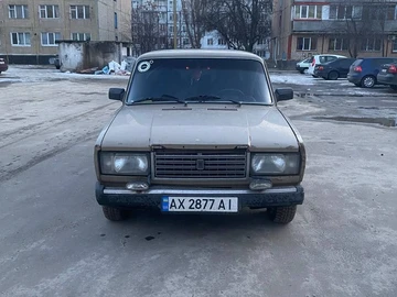 Авто ВАЗ 2107 1983 № 8701133