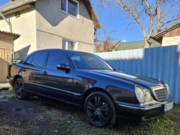 Авто Mercedes E Серия 2000 № 8701149