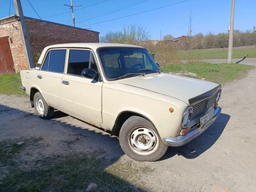 Авто ВАЗ 2101 1981 № 8701215
