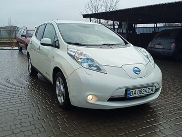 Авто Nissan Leaf 2011 № 8701305