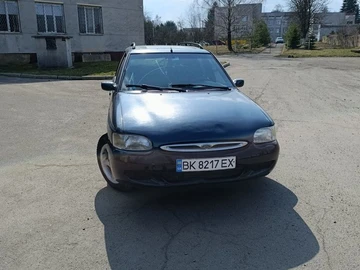Авто Ford Escort 1995 № 8701360