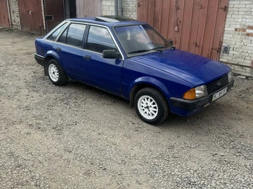 Авто Ford Escort 1985 № 8701454