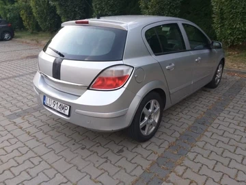 Авто Opel Astra 2004 № 8701737