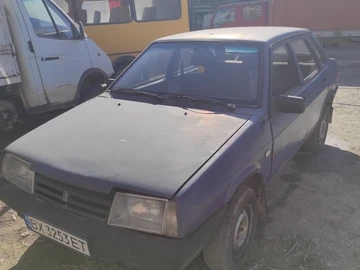 Авто ВАЗ 21099 1992 № 8701863
