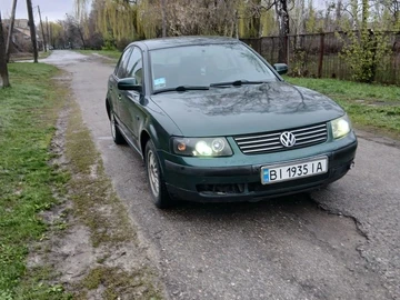 Авто Volkswagen Passat Sedan 1997 № 8701875
