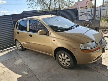 Авто Chevrolet Aveo 2004 № 8702055