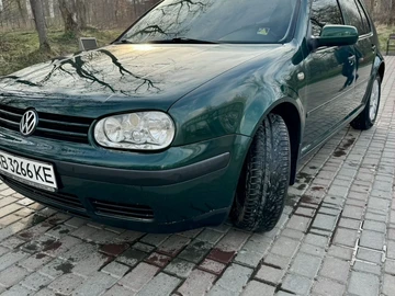 Авто Volkswagen Golf 2000 № 8702059