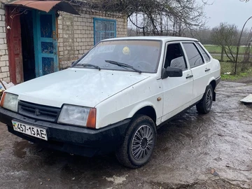 Авто ВАЗ 21099 1998 № 8702217