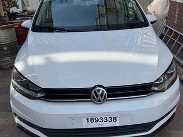 Авто Volkswagen Touran 2017 № 8702241