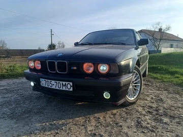 Авто BMW 5 Серия 1989 № 8702278