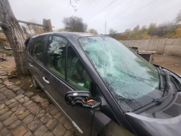 Авто Renault Scenic Ii 2004 № 8702381