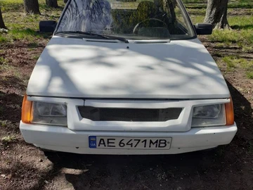 Авто ЗАЗ 1102 2000 № 8702398