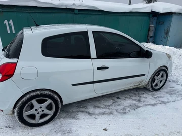 Авто Renault 4 2011 № 8702402