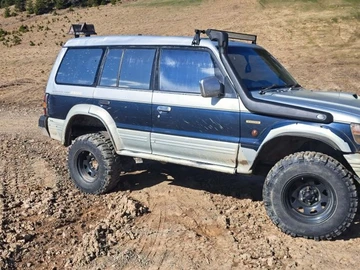 Авто Mitsubishi Pajero 1995 № 8702475