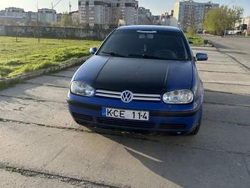 Авто Volkswagen Golf 2002 № 8702502