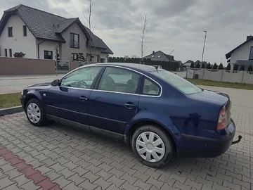 Авто Volkswagen Passat Sedan 2001 № 8702648