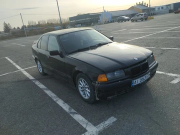 Авто BMW 3 Серия 1992 № 8702812
