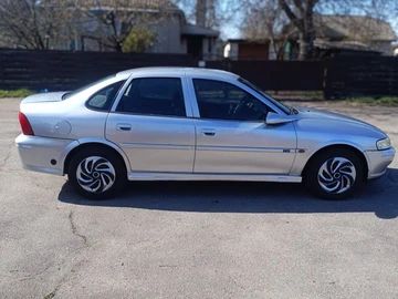 Авто Opel Vectra 2000 № 8703066