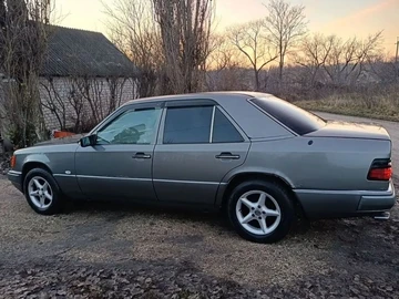 Авто Mercedes 200 1987 № 8703194