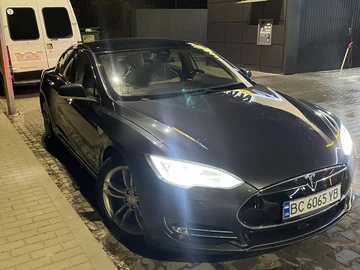 Авто Tesla Model S 2015 № 8703217