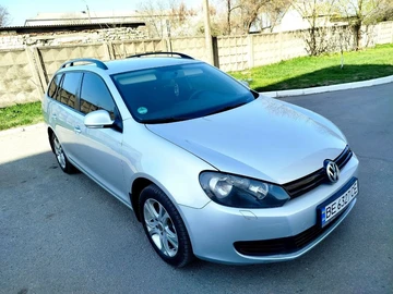 Авто Volkswagen Golf 2010 № 8703224