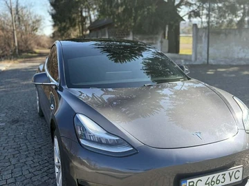 Авто Tesla Model 3 2019 № 8703244