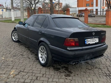 Авто BMW 3 Серия 1994 № 8703281