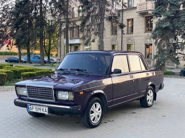 Авто ВАЗ 2107 2004 № 8703404