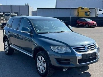 Авто Volkswagen Touareg 2007 № 8703426
