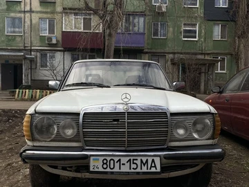 Авто Mercedes W123 1980 № 8703443