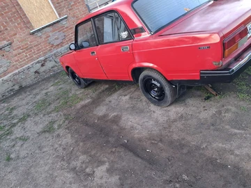 Авто ВАЗ 2107 1987 № 8703454