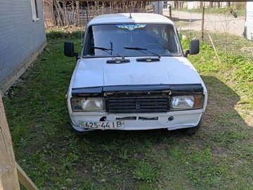 Авто ВАЗ 2107 1988 № 8703455