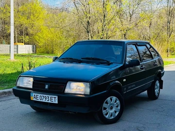 Авто ВАЗ 2109 1990 № 8703462