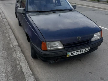 Авто Opel Kadett 1990 № 8703528