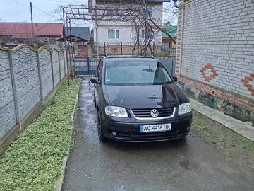 Авто Volkswagen Touran 2004 № 8703629
