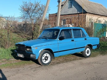 Авто ВАЗ 2107 1999 № 8703884