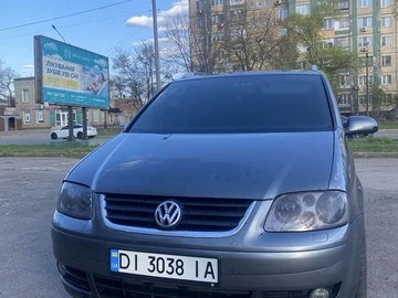 Авто Volkswagen Touran 2006 № 8703956