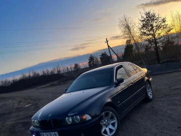 Авто BMW 5 Серия 2001 № 8704098