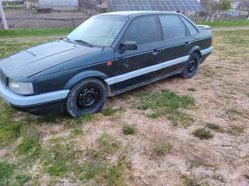 Авто Volkswagen Passat Variant 1993 № 8704172