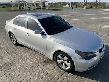 Авто BMW 5 Серия 2004 № 8704173