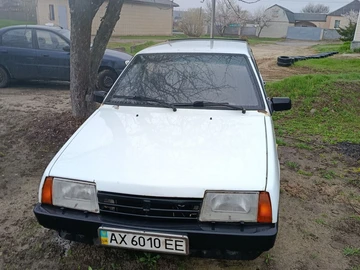 Авто ВАЗ 2109 1992 № 8704193