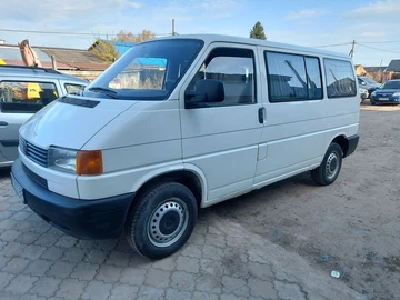 Авто Volkswagen Transporter 2000 № 8704358