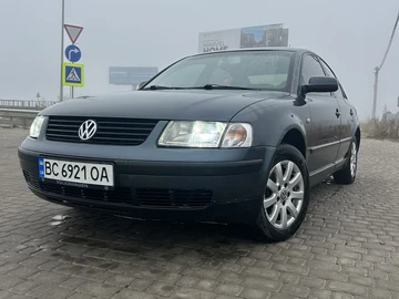 Авто Volkswagen Passat Sedan 1999 № 8704418