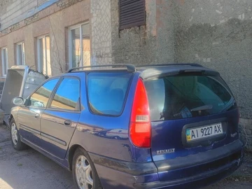 Авто Renault Laguna 1999 № 8704440